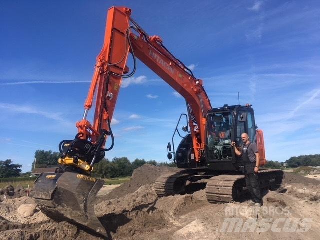 Hitachi ZX 135 US-6 Bageri gusjeničari
