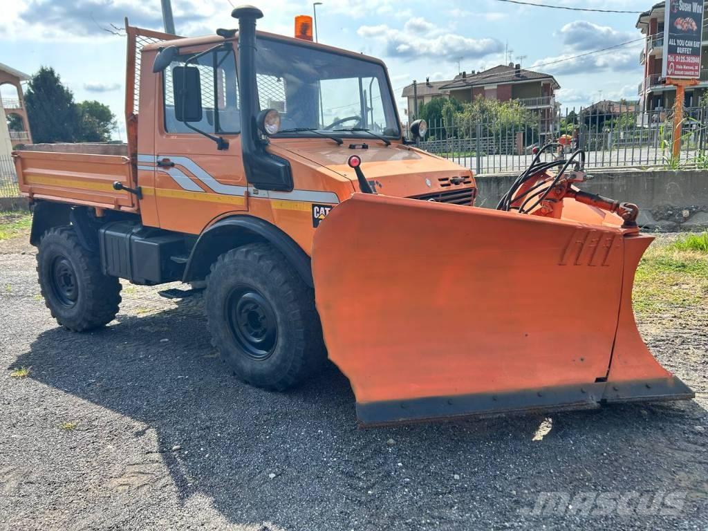 Mercedes-Benz unimog Sanduk kamioni