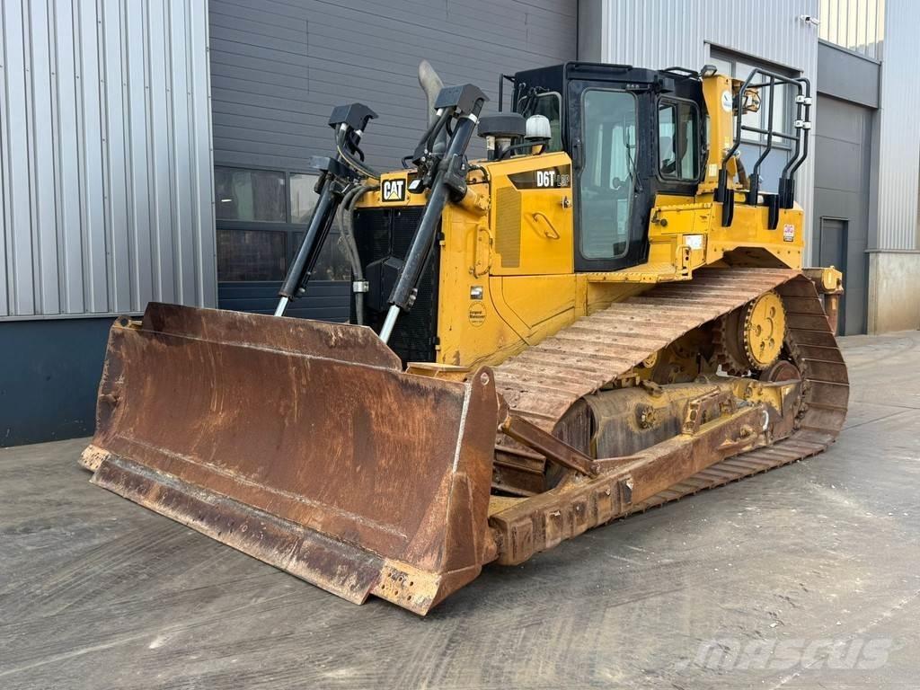 CAT D6T LGP Buldožeri gusjeničari