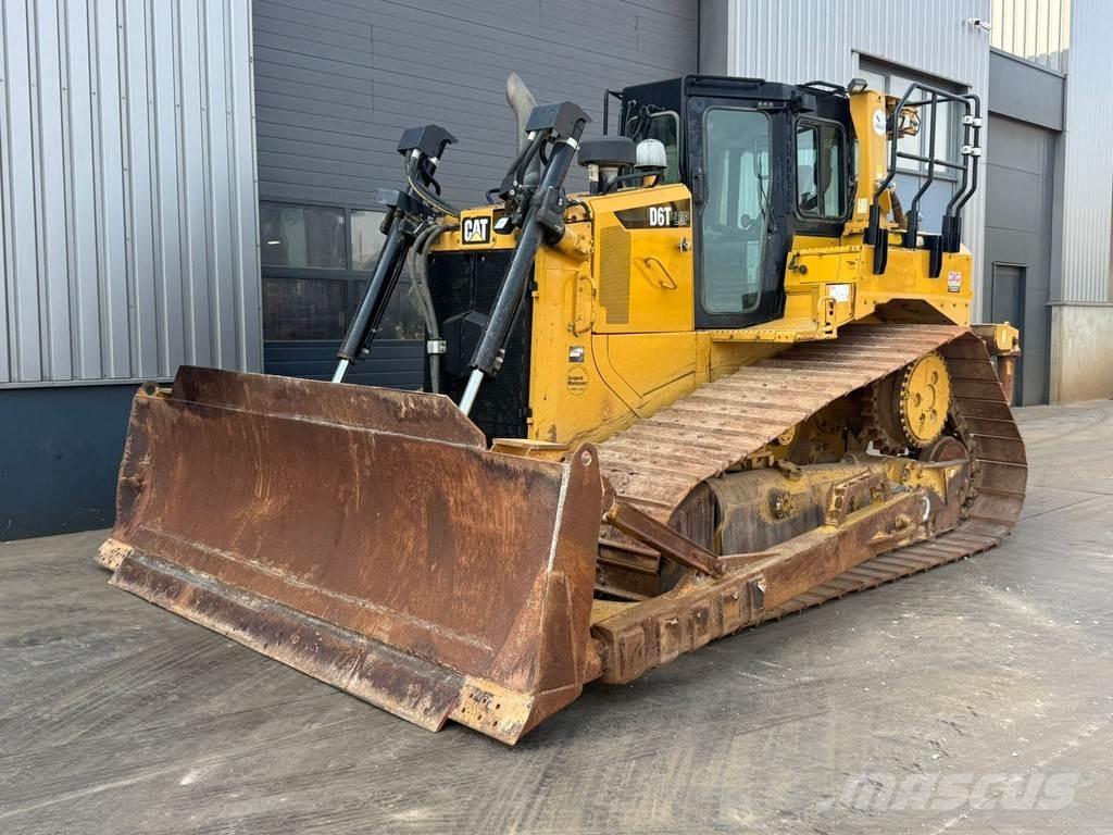 CAT D6T LGP Buldožeri gusjeničari
