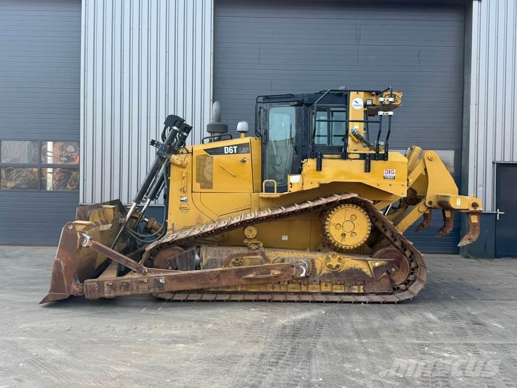 CAT D6T LGP Buldožeri gusjeničari