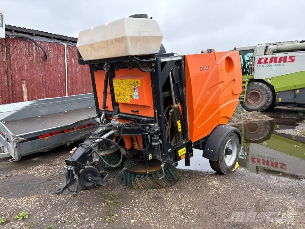 Pronar ZMC 2.0 Strojevi za metenje