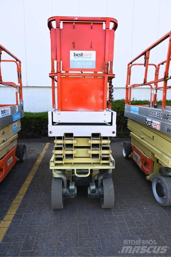 JLG 2030ES Škaraste platforme