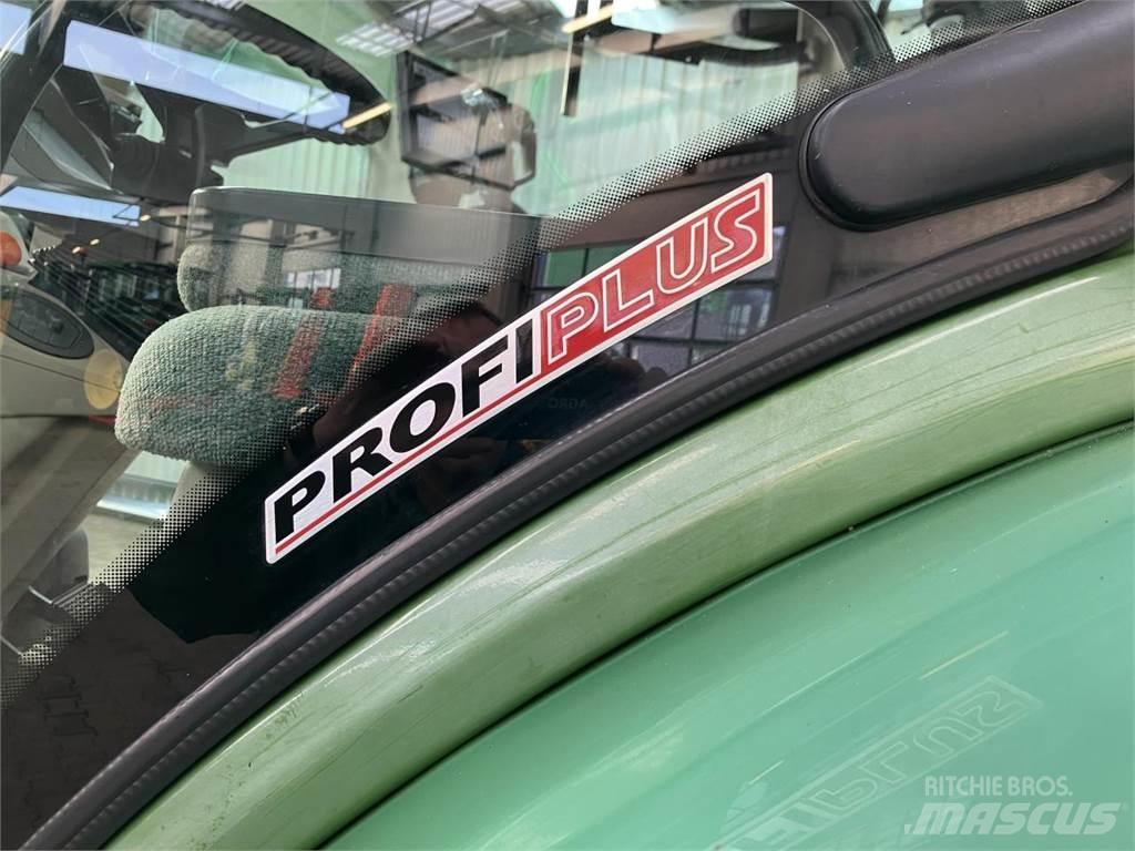 Fendt 716 Vario Traktori