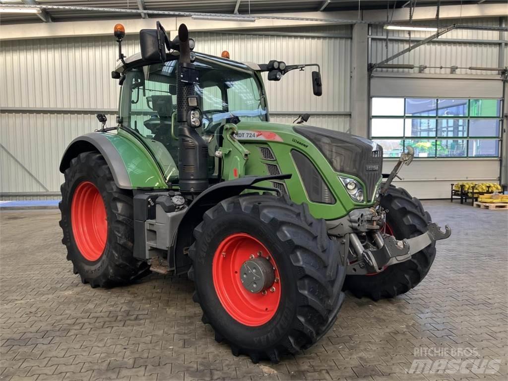 Fendt 716 Vario Traktori