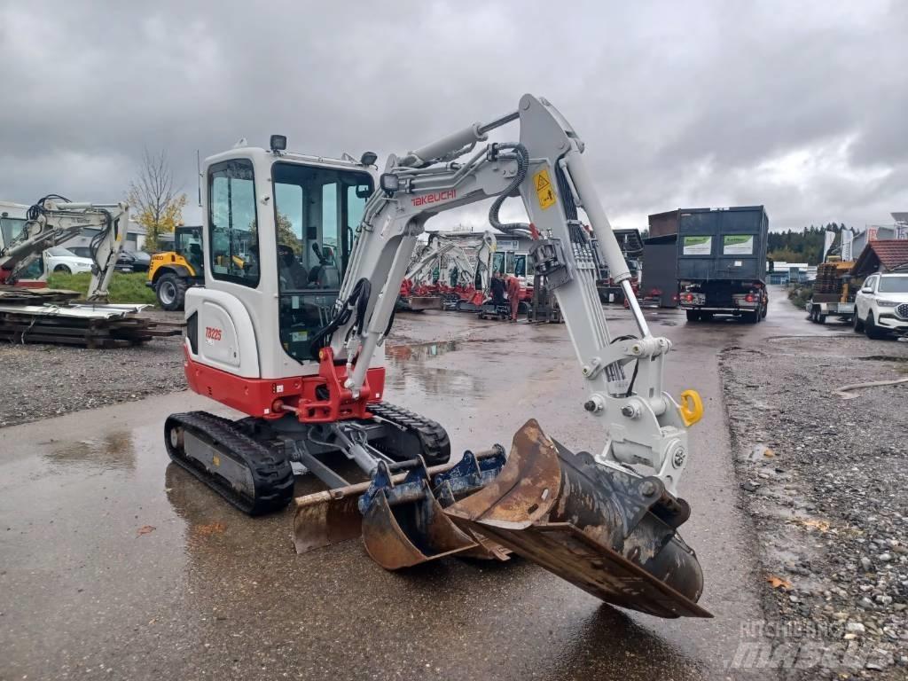 Takeuchi TB 225 Mini bageri <7t