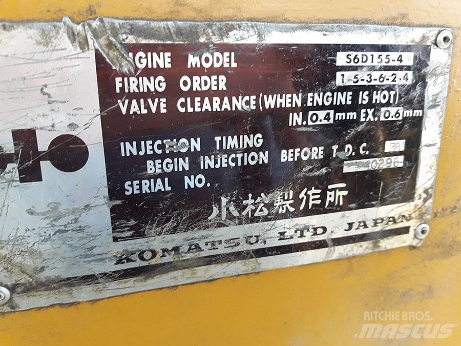 Komatsu D 155 A-1 Buldožeri gusjeničari