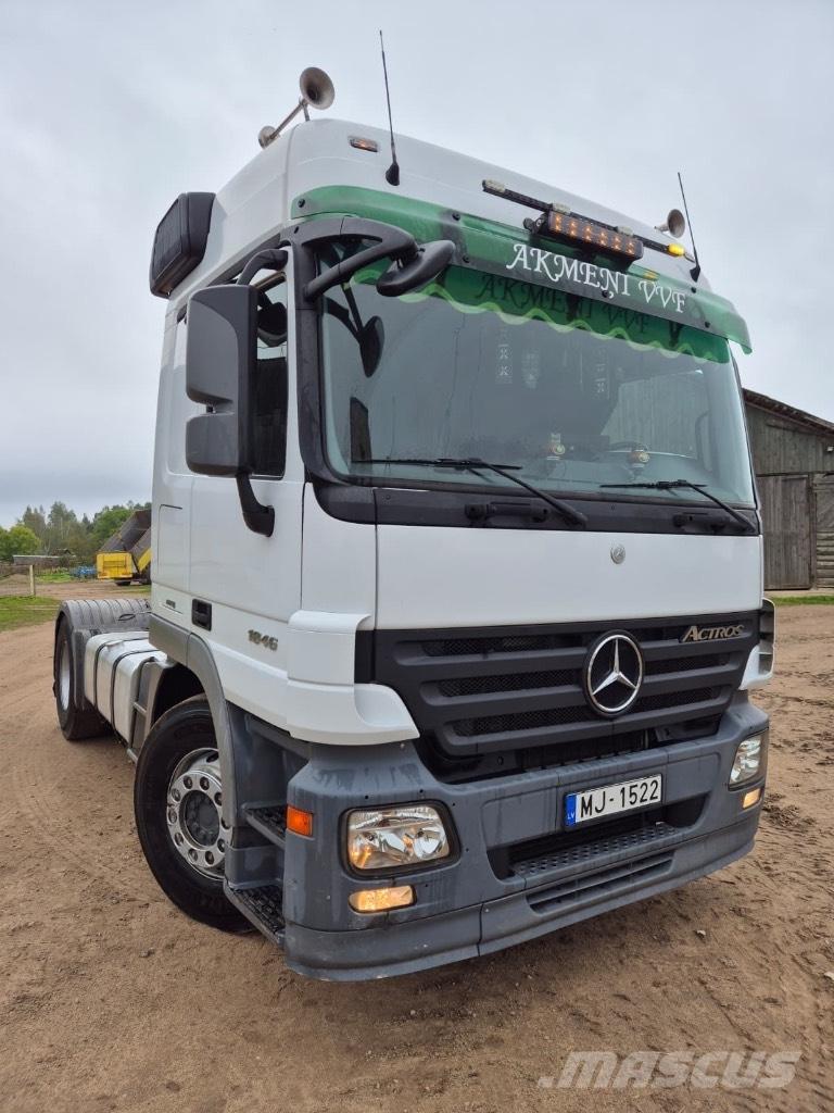 Mercedes-Benz 1846 Traktorske jedinice