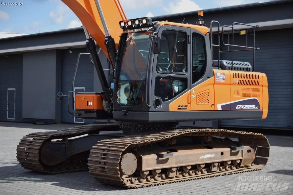 Doosan DX 225 LC-5 Bageri gusjeničari