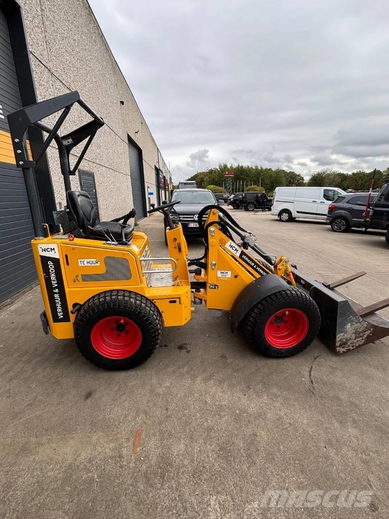 Knikmops KM 130 Utovarivači na kotačima