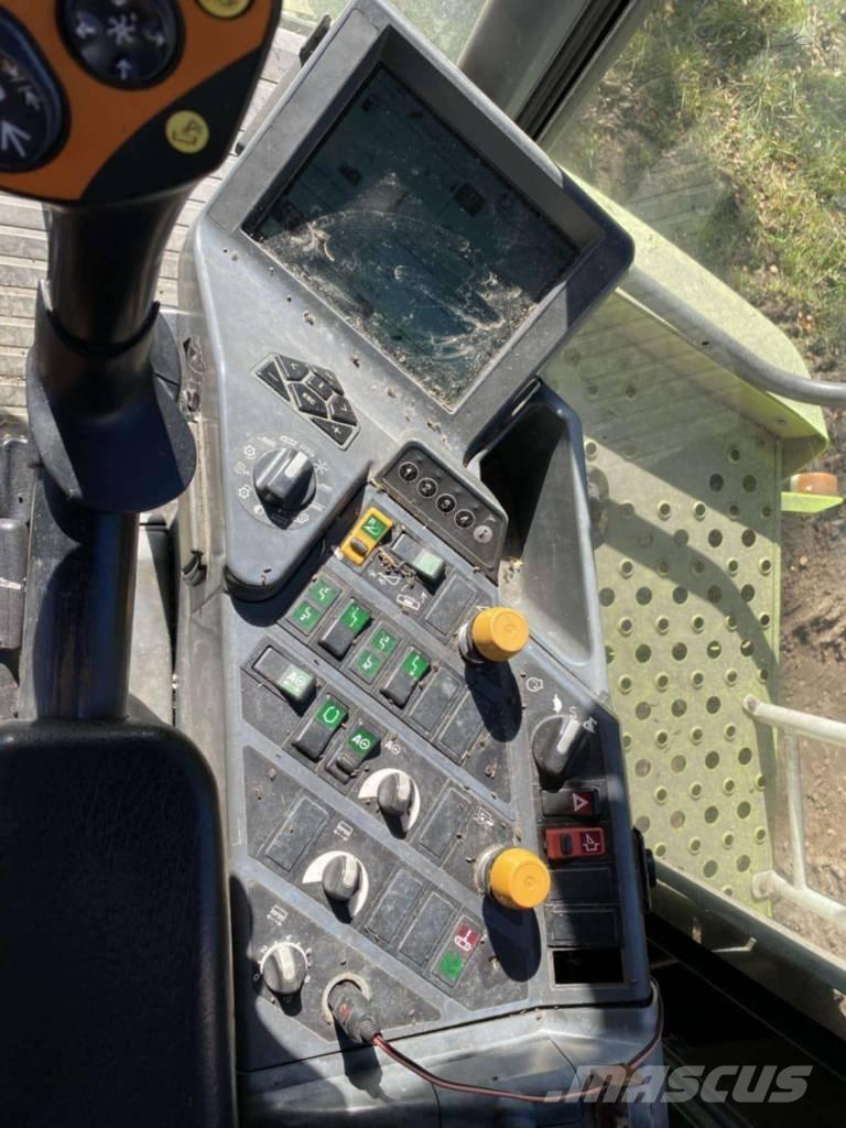 Class Lexion 580 tt Kombajni