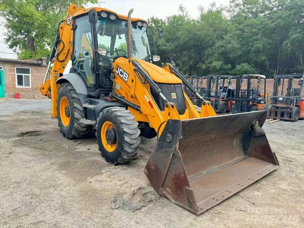 JCB 3 CX Bageri na kotačima