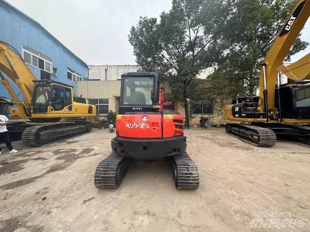 Kubota 163 Bageri gusjeničari