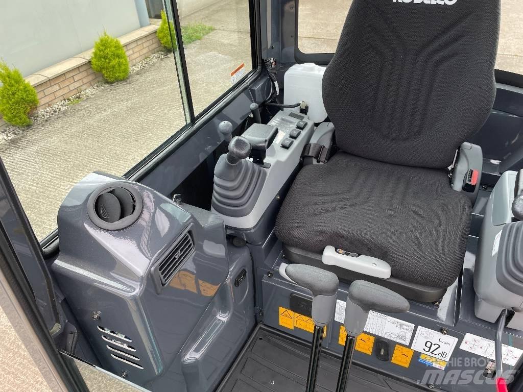 Kobelco SK17SR-3E Mini bageri <7t