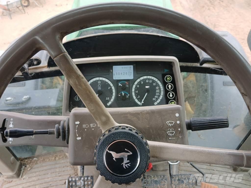 John Deere 6125M Traktori