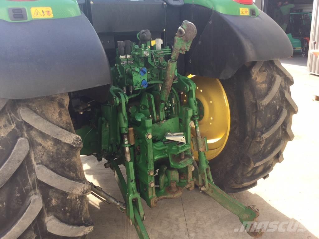 John Deere 6125M Traktori