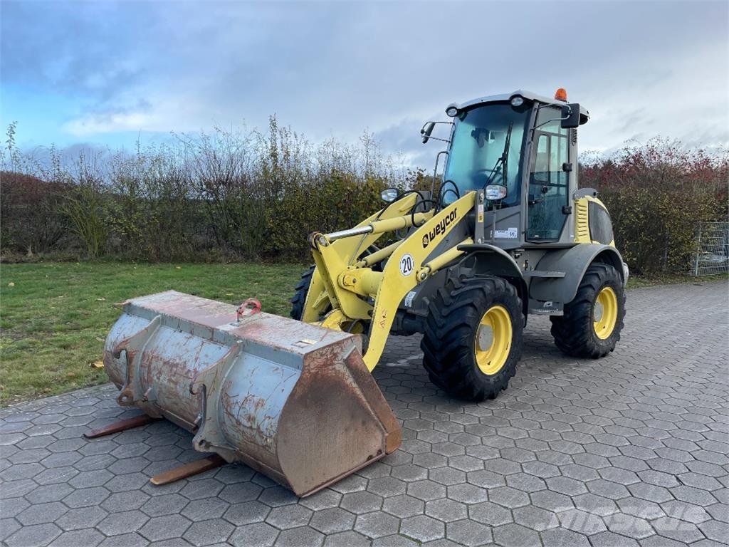 Atlas AR500 Utovarivači na kotačima