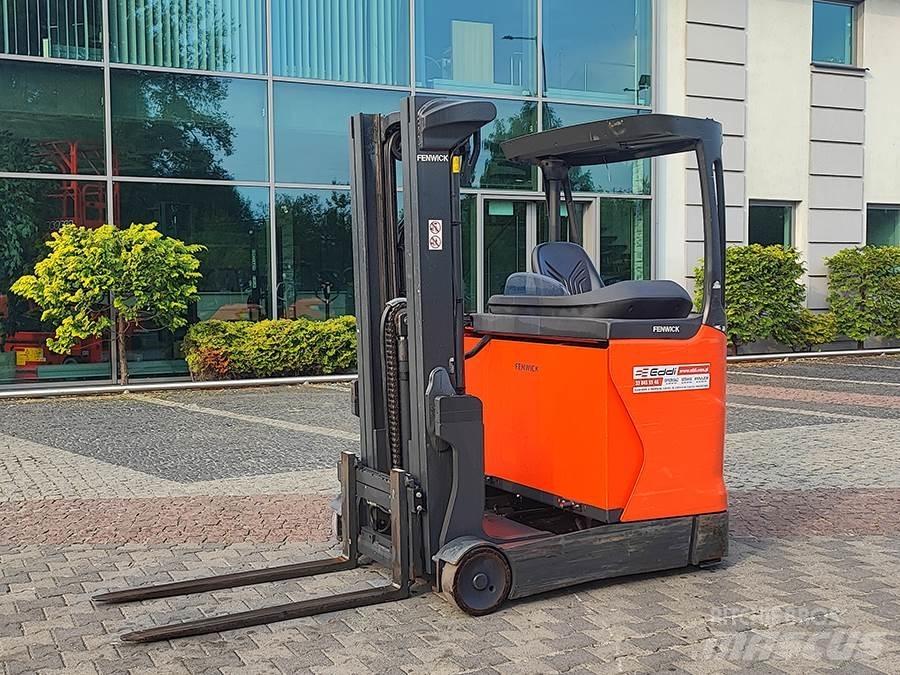 Linde R20B-01 Viličari sa 4-stranskim dohvatom