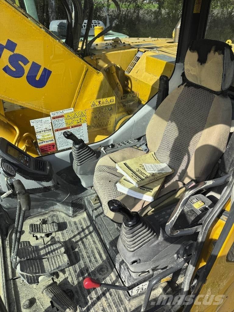 Komatsu PC 228 US-3 Bageri gusjeničari