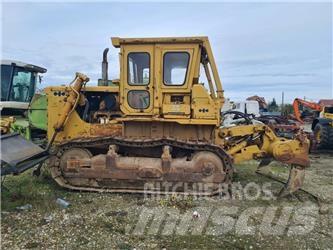 Komatsu D 85-18 Buldožeri gusjeničari