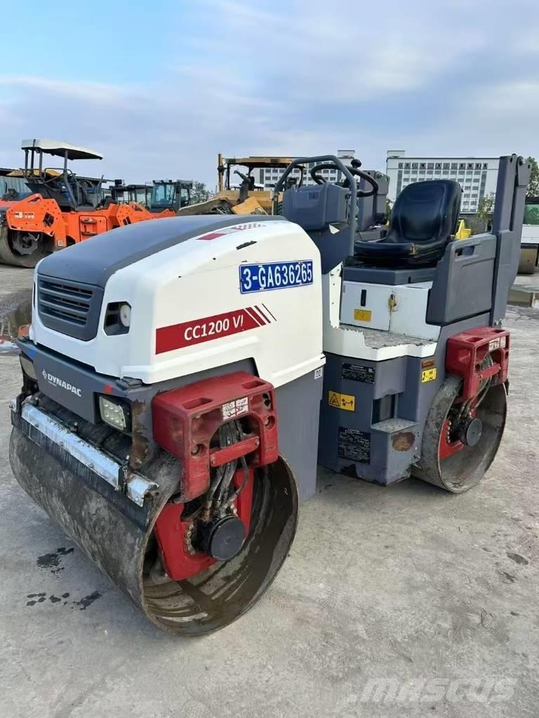 Dynapac CC 1200 Valjci sa dvojnim bubnjem