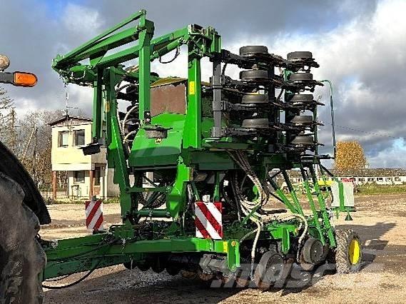 John Deere 750 A Sijačice