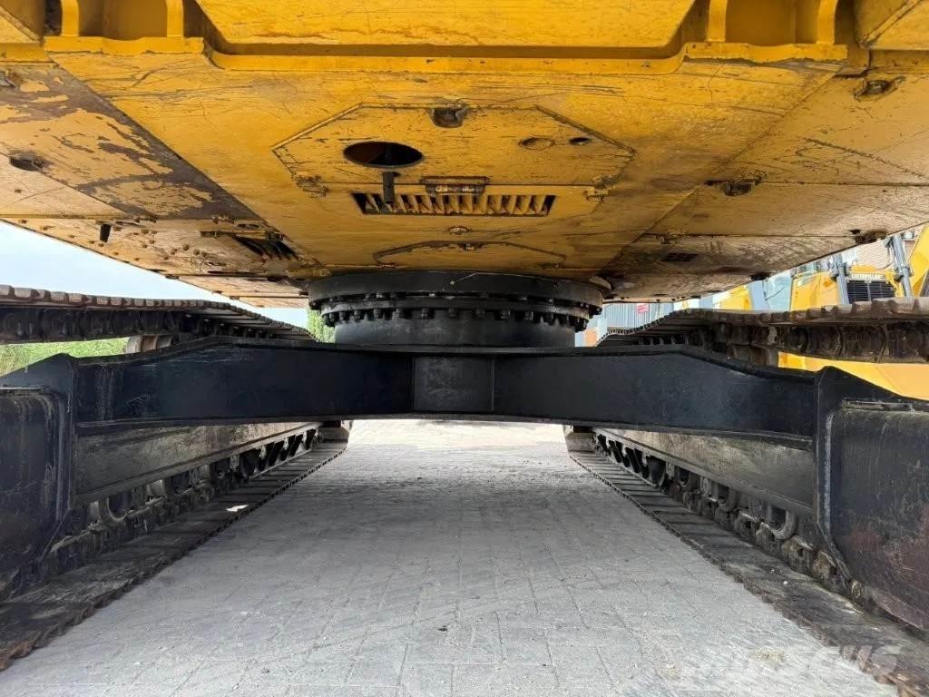 CAT 322CLN Bageri gusjeničari