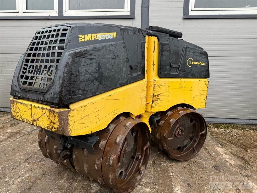 Bomag  Kompaktori zemlje