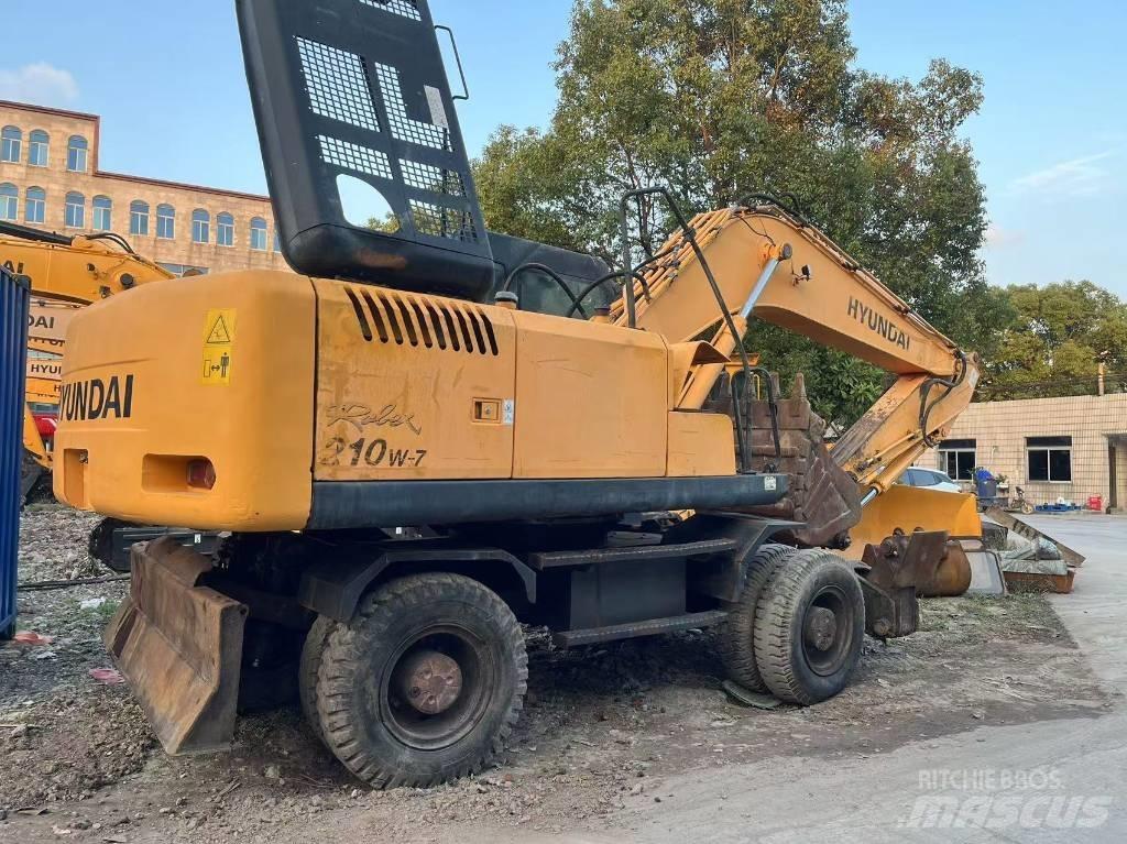 Hyundai R210W-7 Bageri na kotačima