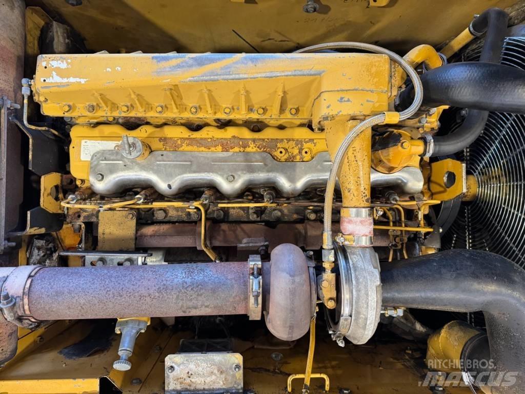 CAT 330 B L LR Bageri dugog dosega