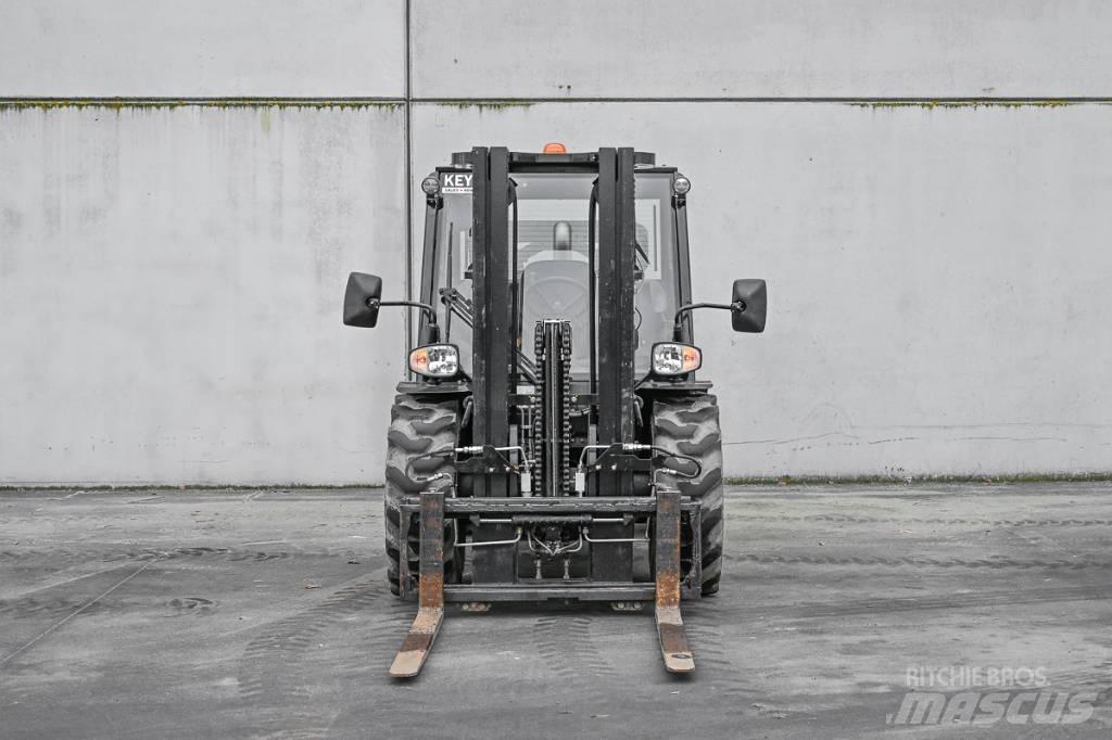 Manitou MC 25-4 Dizelski viličari