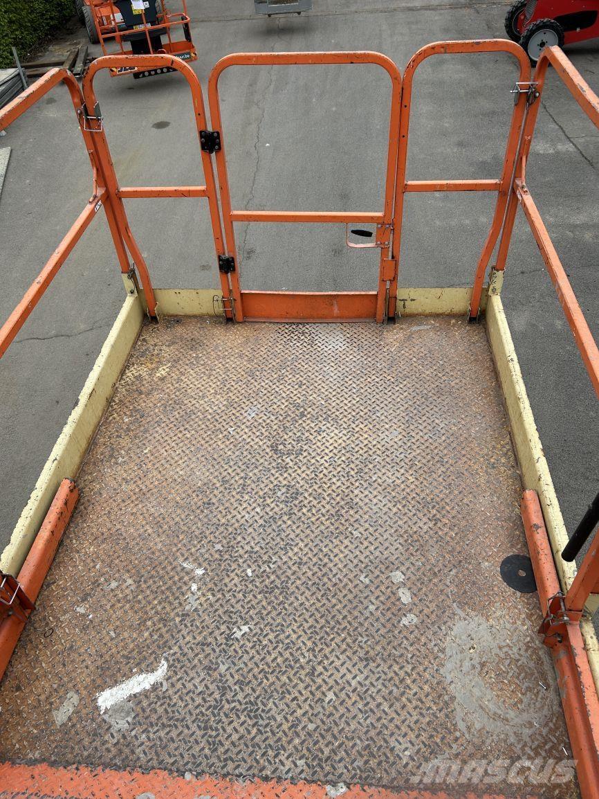 JLG 4069 LE (3614) Škaraste platforme