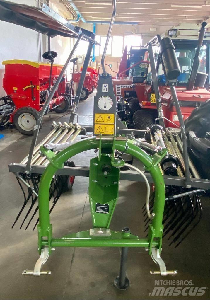 Fendt Former 400 DN Okretači i sakupljači sijena