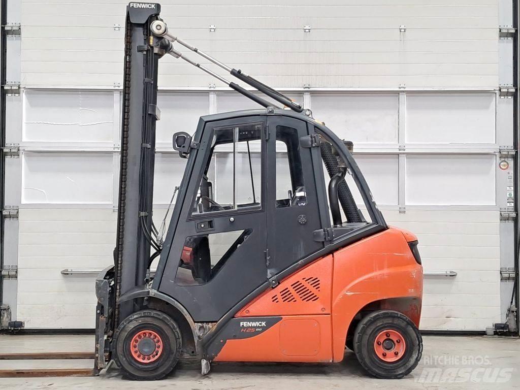 Linde H25D-02 Dizelski viličari