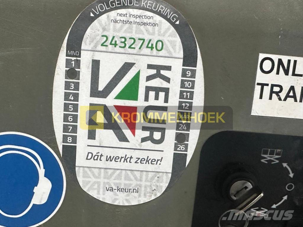 JLG M 3369 Škaraste platforme