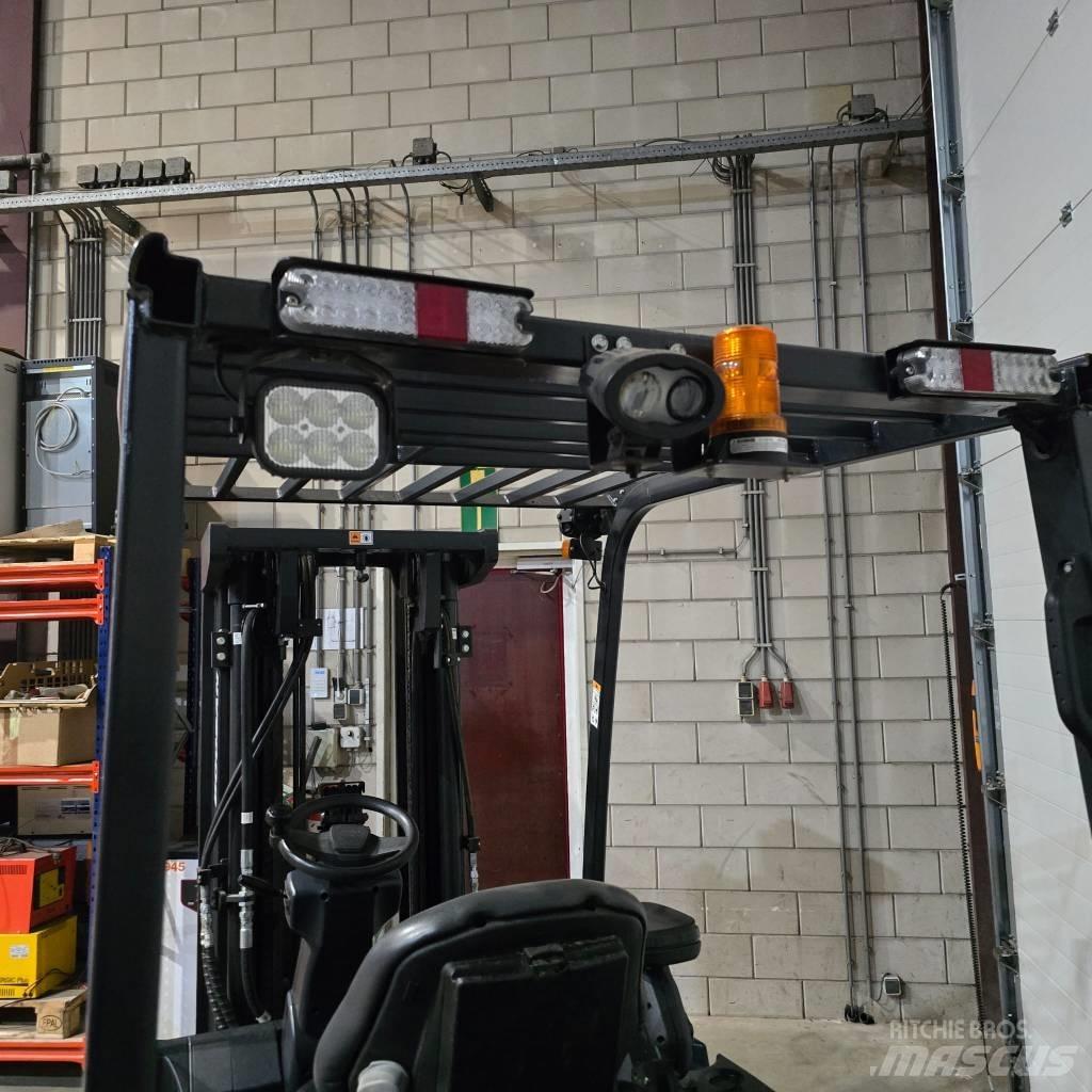 Doosan B 35 X-7 Električni viličari
