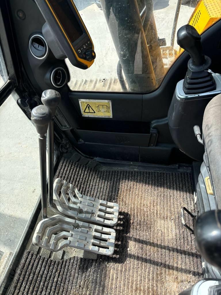 JCB JS 160 LC Bageri gusjeničari