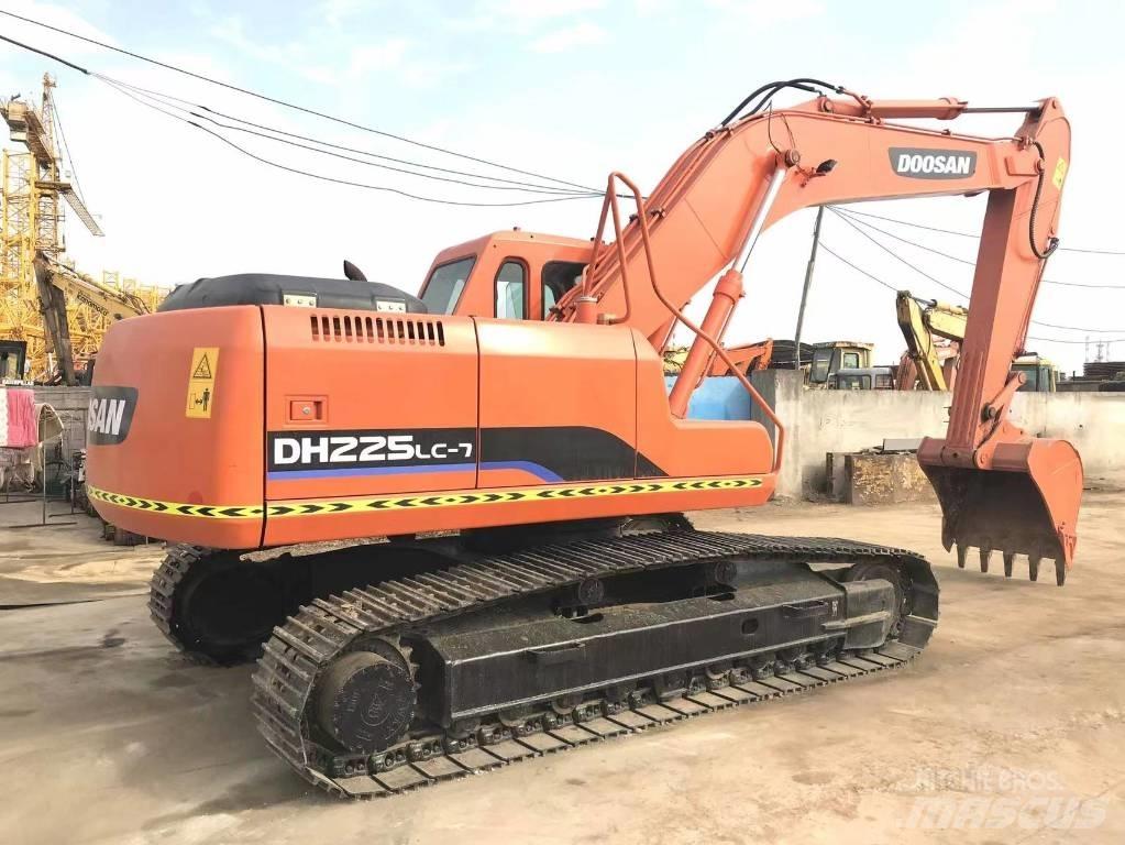 Doosan DH 225 LC-9 Bageri gusjeničari