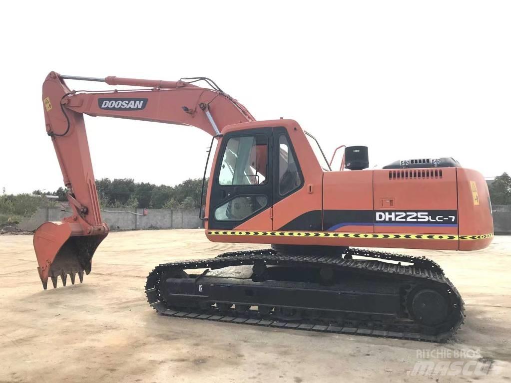 Doosan DH 225 LC-9 Bageri gusjeničari