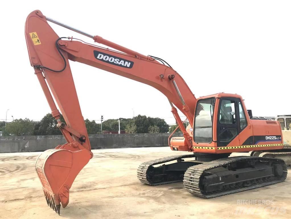 Doosan DH 225 LC-9 Bageri gusjeničari
