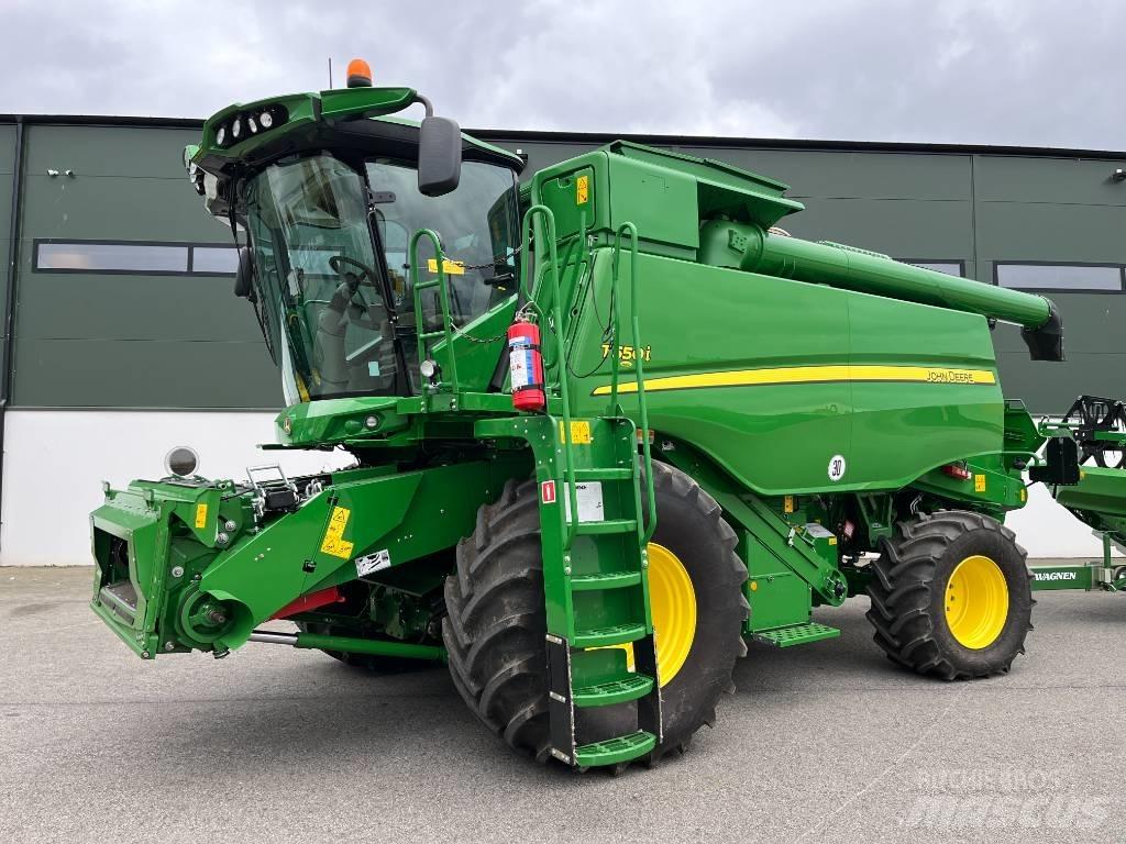 John Deere T 550 Kombajni