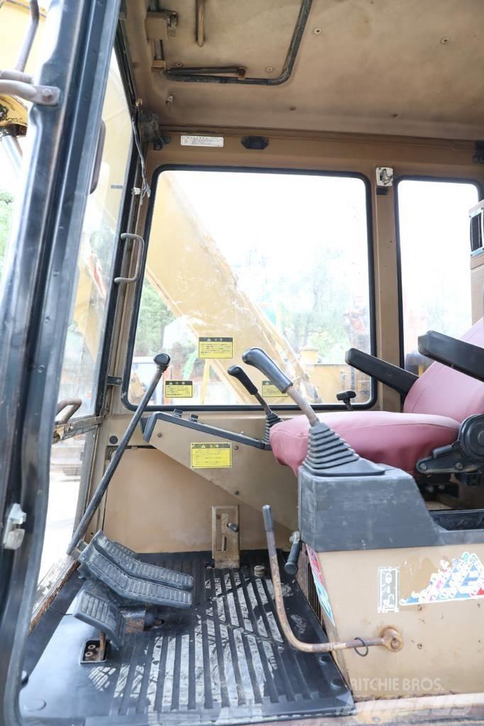 CAT E 70 B Mini bageri <7t