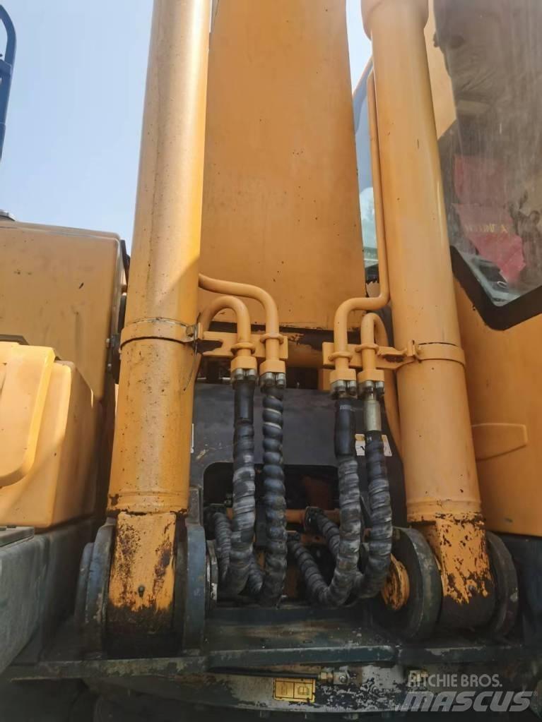 Hyundai R210W-9 Bageri na kotačima
