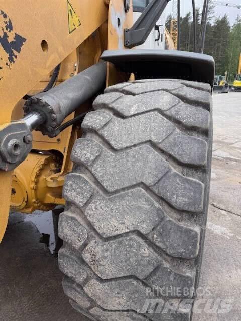 Liebherr L 566 Utovarivači na kotačima