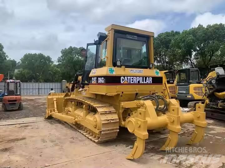 CAT D 6 G Buldožeri gusjeničari