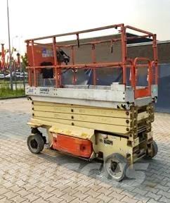 JLG 3246 ES Škaraste platforme