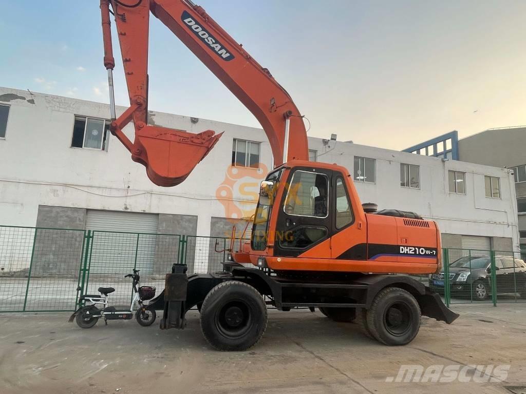 Doosan DH210W-7 Bageri na kotačima