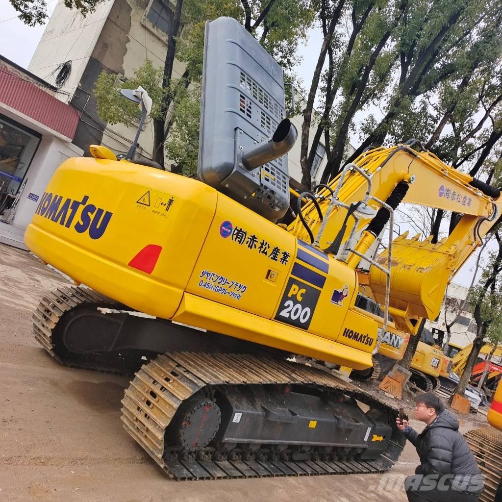 Komatsu PC 200 LC Bageri gusjeničari