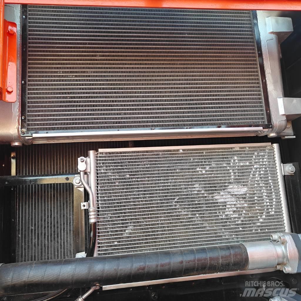 Doosan DX300LC-9C Bageri gusjeničari