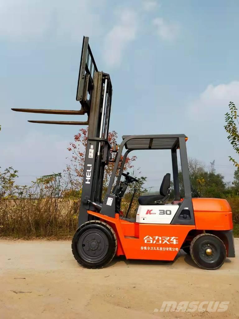 Heli CPCD 30 Diesel trucks